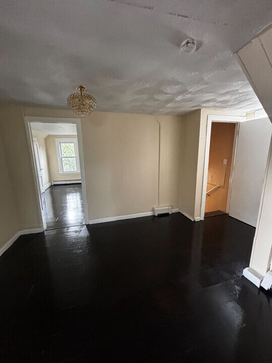 37 Hotchkiss St in New Haven, CT - Building Photo