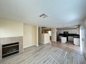 5640 Woods Crossing St in Las Vegas, NV - Building Photo - Building Photo