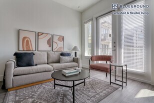 212 W Highland Mall Blvd in Austin, TX - Building Photo