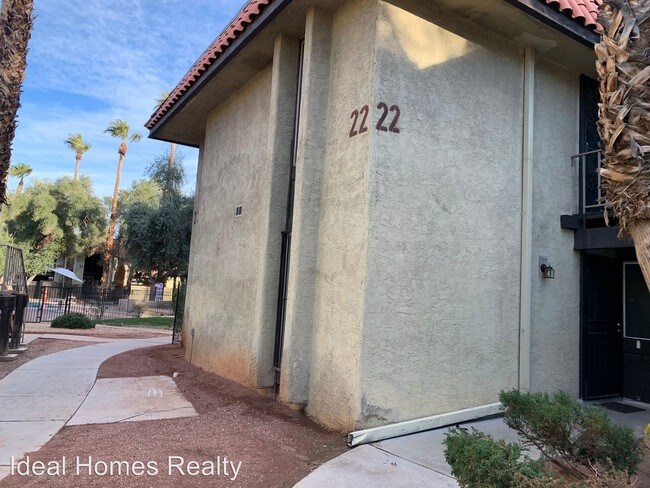 1405 Vegas Valley Dr-Unit -#223 in Las Vegas, NV - Building Photo - Building Photo