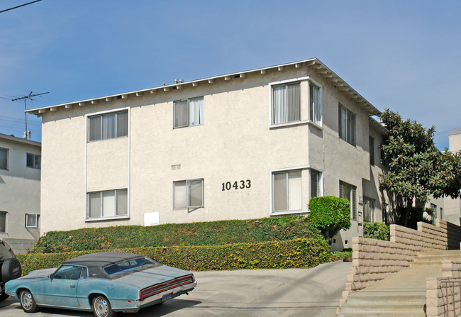 10433 Irene St in Los Angeles, CA - Foto de edificio - Building Photo