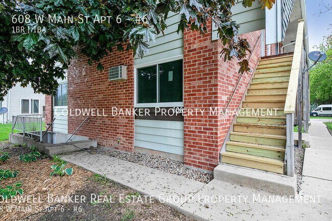 608 W Main St in Winneconne, WI - Building Photo - Building Photo