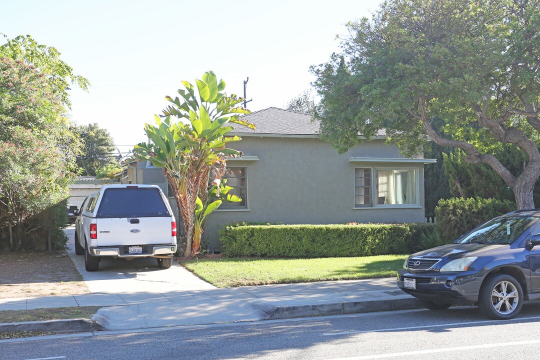 2517 28th St in Santa Monica, CA - Building Photo