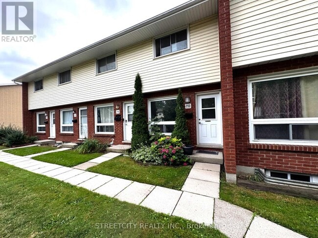 property at 71 Wellesley Crescent