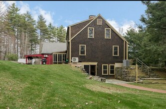 1 Champeaux Rd in Brimfield, MA - Building Photo - Building Photo