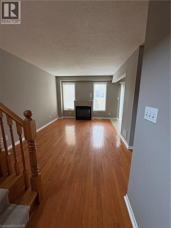 35 Cornerstone Dr in Stoney Creek, ON - Building Photo - Building Photo