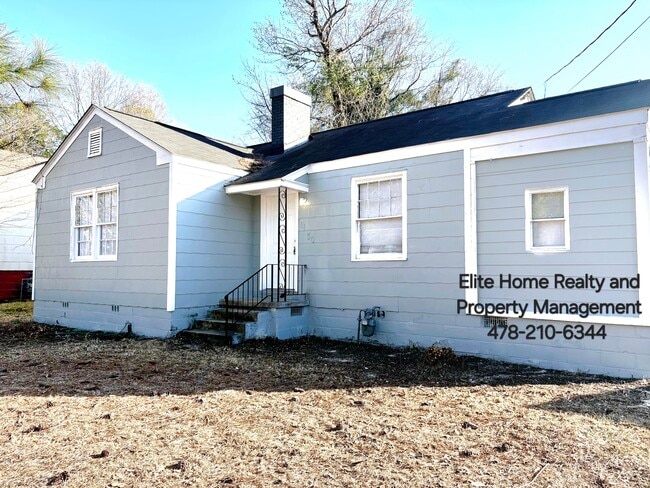 1130 Sylvian Dr in Macon, GA - Foto de edificio - Building Photo