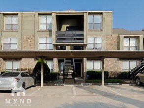 5840 Spring Valley Rd in Dallas, TX - Building Photo - Building Photo