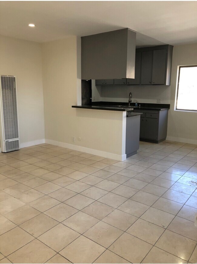 11710 Otsego St, Unit 7