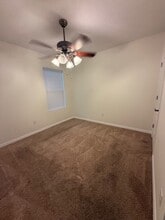 16221 Yelloweyed Dr in Clermont, FL - Foto de edificio - Building Photo