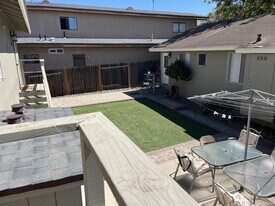 1959 Colonia Pl, Unit 1959 in Camarillo, CA - Building Photo