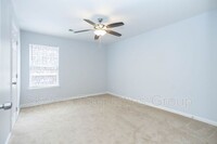 1306 Stonehaven Cir photo'