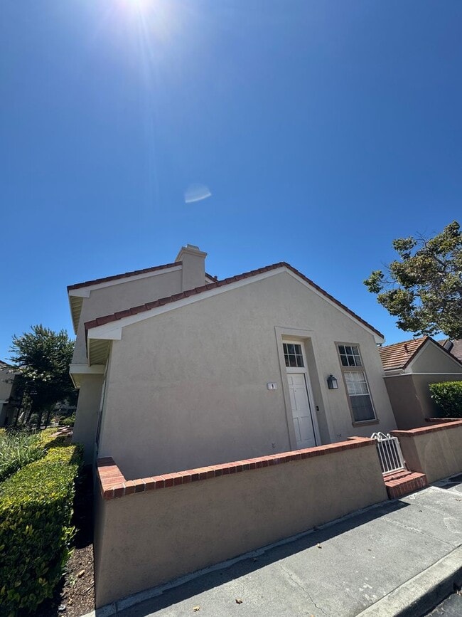 9 Georgetown in Irvine, CA - Building Photo - Building Photo