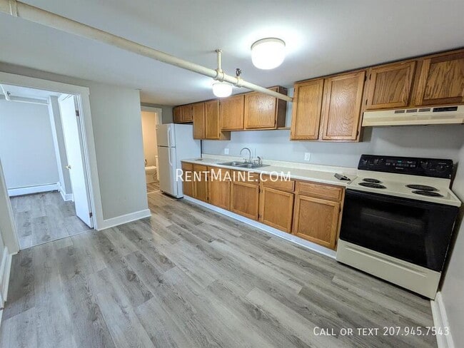 2412 Western Ave