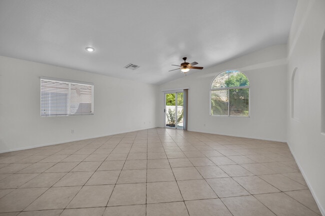 1542 Misty Sky Dr in Henderson, NV - Building Photo - Building Photo