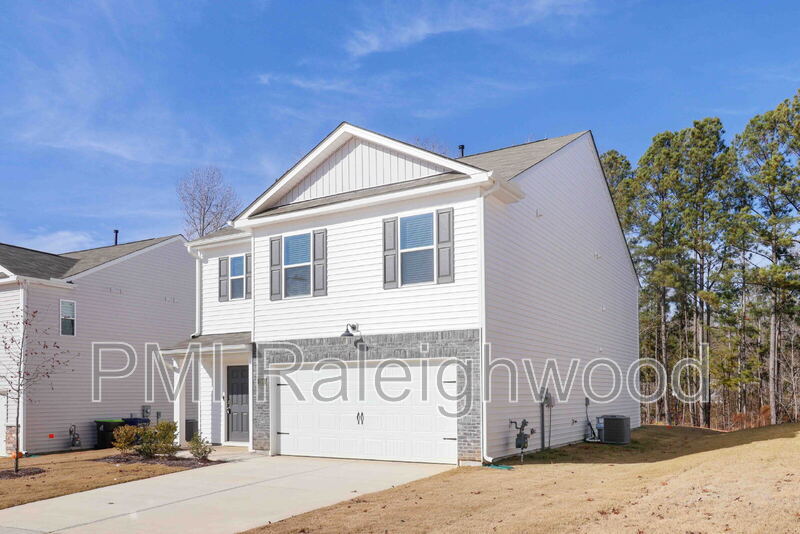 258 Palm Dr in Sanford, NC - Building Photo