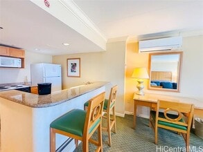 1777 Ala Moana Blvd in Honolulu, HI - Building Photo - Building Photo