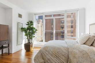 45 Park Ave in New York, NY - Building Photo - Building Photo