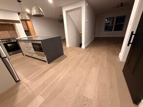 32 Birch Brook Rd in Lynn, MA - Building Photo - Building Photo