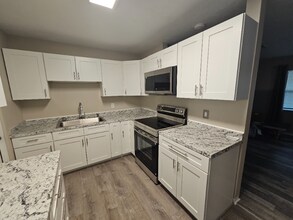 114 Marrero Ave in Sebring, FL - Foto de edificio - Building Photo