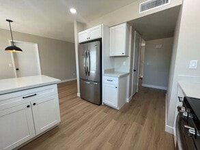 3831 S Mitchell Dr in Tempe, AZ - Building Photo - Building Photo