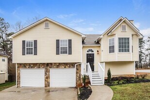 100 Ashford Dr in Dallas, GA - Building Photo