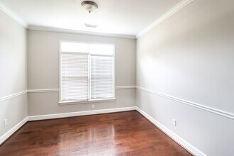 1001 Saddlecreek Pkwy in Birmingham, AL - Foto de edificio - Building Photo