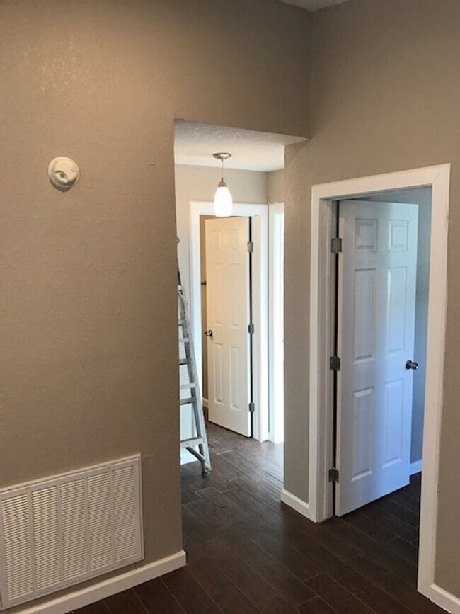 857-859 Meadowlark Cir in Granbury, TX - Building Photo - Building Photo