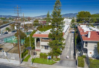 13253 Vanowen St in North Hollywood, CA - Building Photo - Building Photo