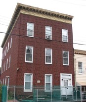 601 Baker Ave Apartments