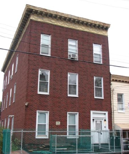 601 Baker Ave in Bronx, NY - Building Photo