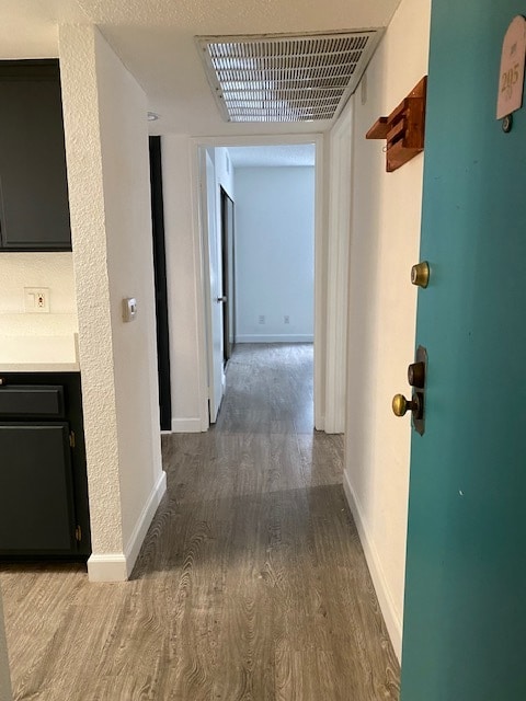 Swan Court Apartments