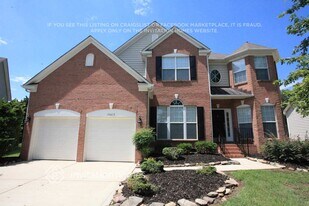 15415 Saxon Trace Ct in Huntersville, NC - Building Photo