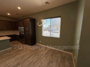 15965 N 74th Ln in Peoria, AZ - Building Photo - Building Photo