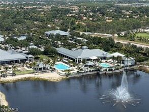 13925 Old Coast Rd in Naples, FL - Building Photo - Building Photo