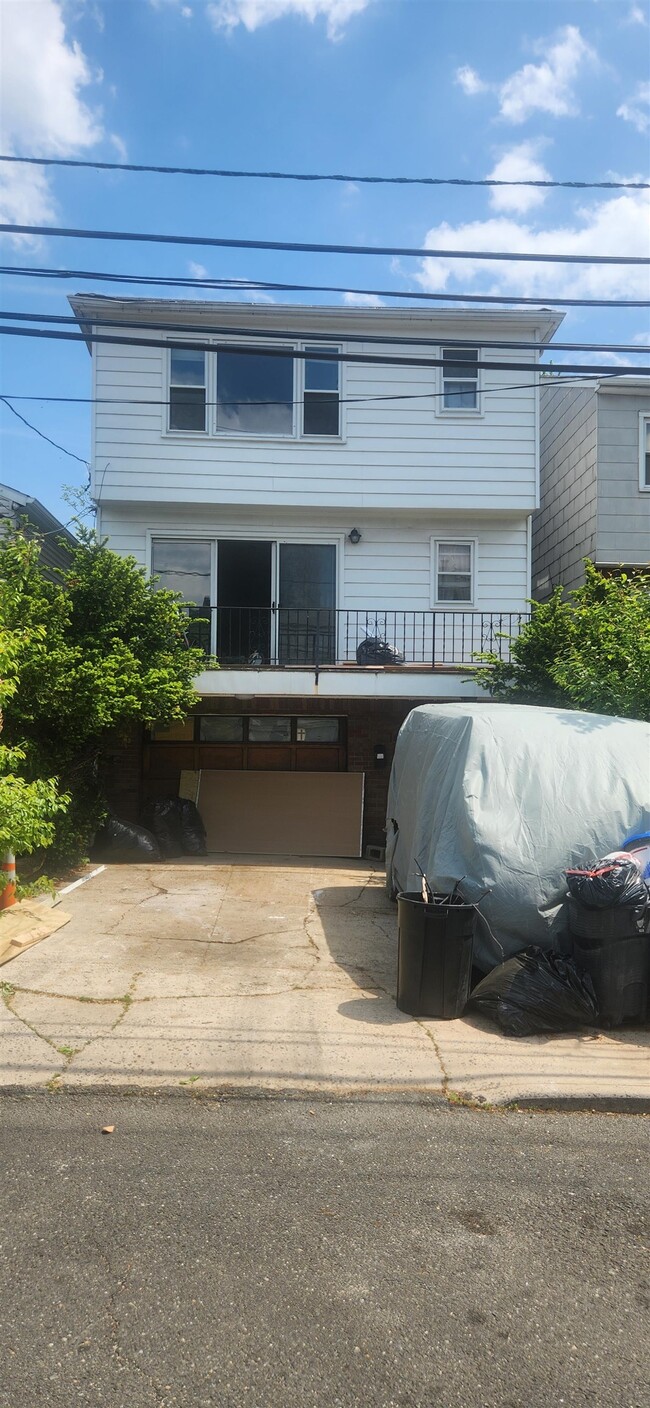 property at 14 Waldo Ave