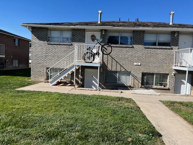 property at 326 W 350 N
