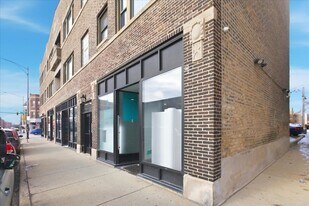 1338 W Irving Park Rd in Chicago, IL - Building Photo