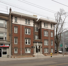 Brookmount Place in Toronto, ON - Building Photo - Building Photo