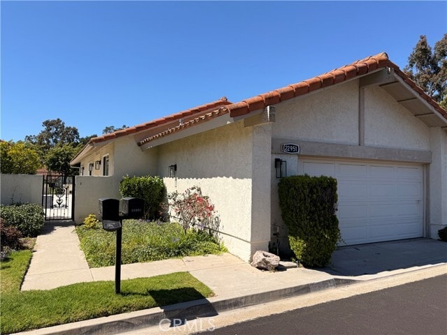 property at 22951 Via Cruz