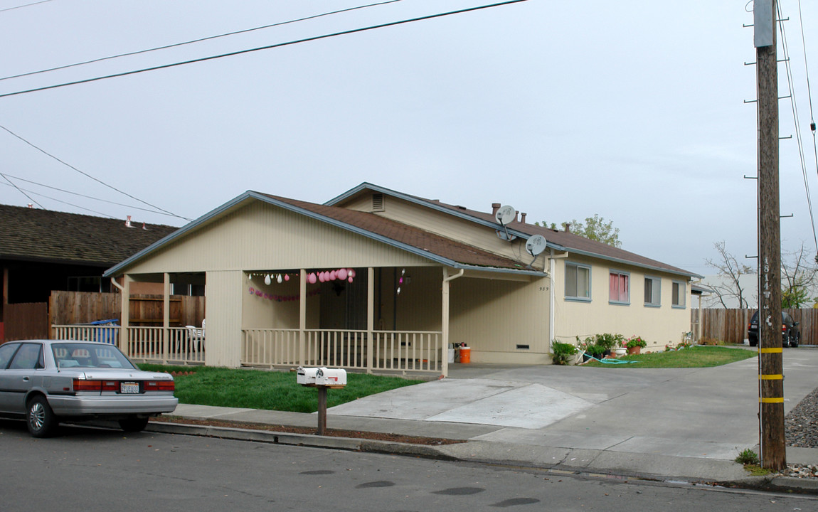 989 Butte Ct in Santa Rosa, CA - Building Photo