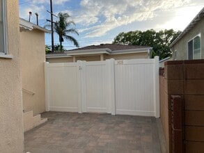 1433 N Maple St, Unit ADU in Burbank, CA - Foto de edificio - Building Photo