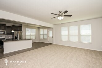 1028 Nelson Pl, Unit B in Burleson, TX - Foto de edificio - Building Photo