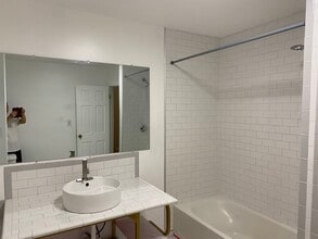 799 Brock Ave, Unit 2 North in New Bedford, MA - Building Photo - Building Photo