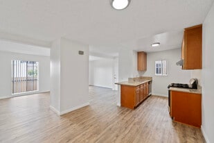 Walnut Apartments in La Puente, CA - Building Photo