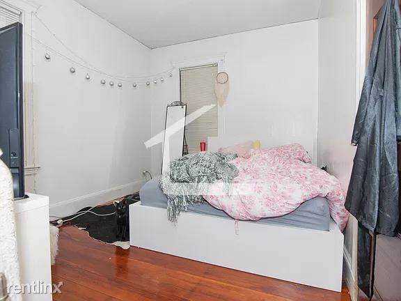 89 Gardner St-Unit -Apt 2A in Boston, MA - Building Photo
