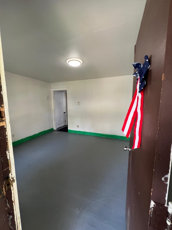 421-423-423 Caldwell St