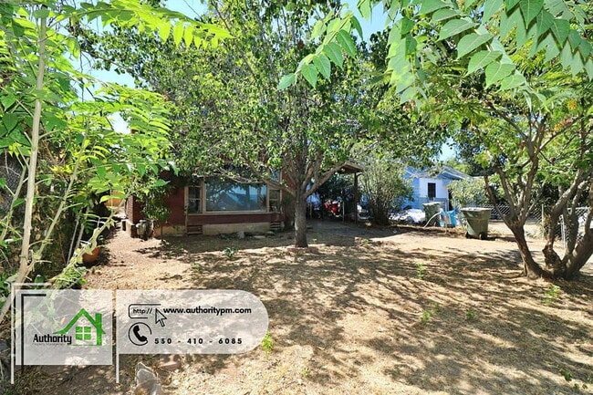 3194 Veda St in Redding, CA - Building Photo - Building Photo