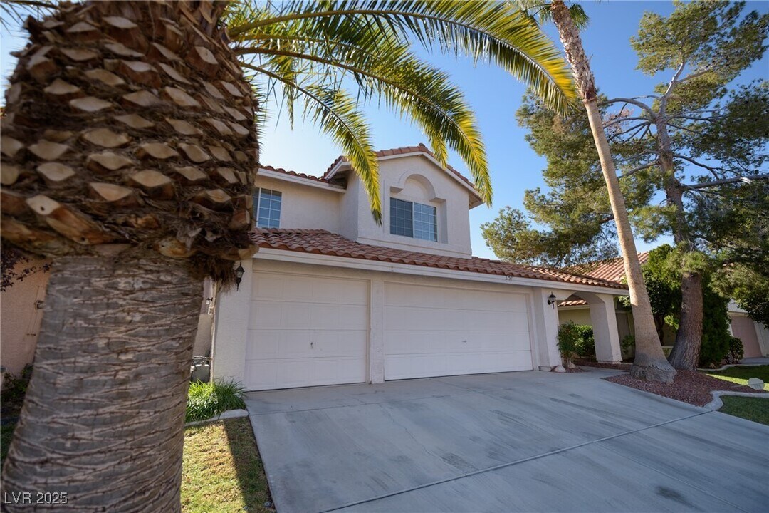 1757 Beechnut Ave in Henderson, NV - Building Photo