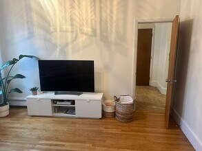 12 Kilsyth Rd-Unit -2 in Brookline, MA - Building Photo - Building Photo